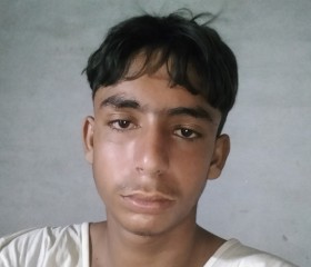 Asif khan, 18, Muzaffargarh
