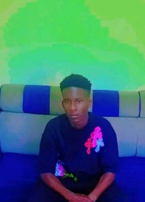 T BAG из Kampala 19 лет