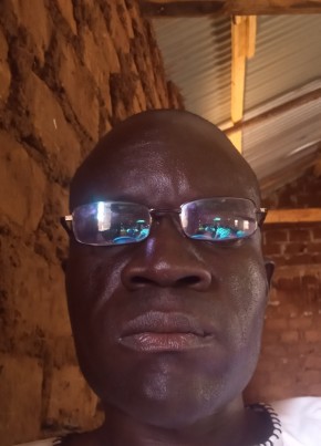 Paul, 45, Kenya, Nairobi