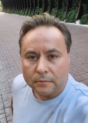 Александр из Климовска 44 года
