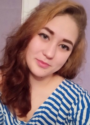 Анастасия, 22, Россия, Волжский (Волгоградская обл.)