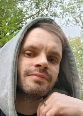 Валерий из Сланцы 33 года