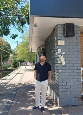 Giyosjon Saminov из Toshkent 31 год