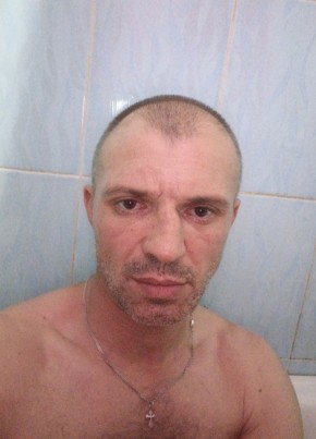 Толик из Подольска 42 года