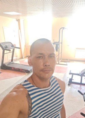 Дмитрий Лебедев из Ижевска 35 лет