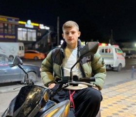 Vitaliy, 20, Bishkek