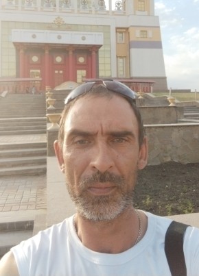 Юрий, 46, Россия, Элиста