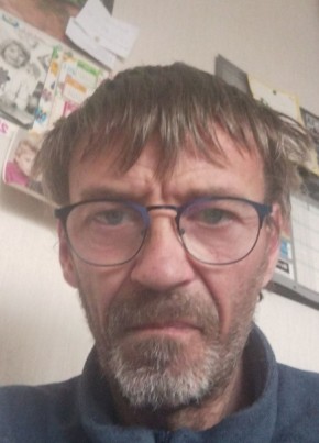 Cédric, 46, République Française, Saint-Lô