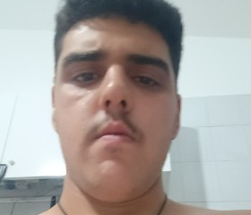 Francesco, 18, Francavilla Fontana