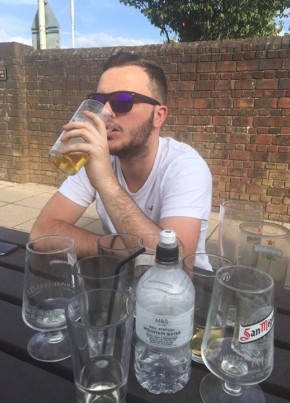 Cameron, 27, United Kingdom, Colchester