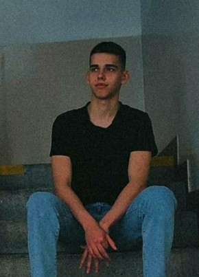 Artem, 20, Bundesrepublik Deutschland, Kassel