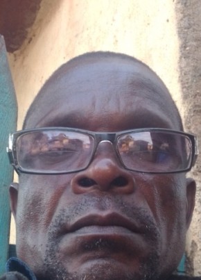 Dienya, 44, Kenya, Nairobi