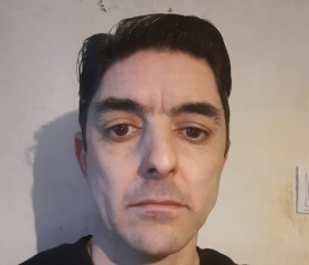 Vasile Daniel, 44 года, București