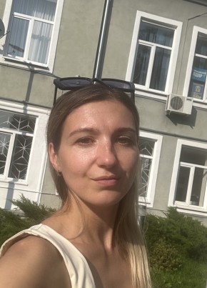 Анна, 37, Россия, Светлый (Калининградская обл.)