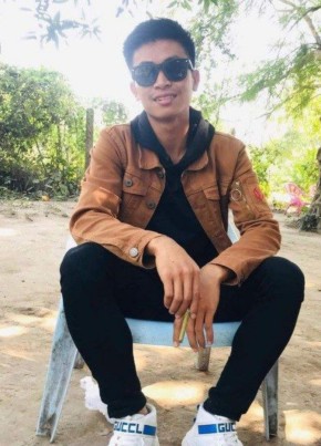 Twutpi, 25, Myanmar (Burma), Mandalay