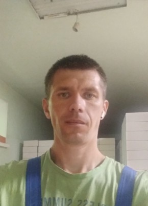Валентин из Самары 35 лет
