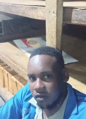 Simple simon из Kampala 27 лет