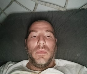 Lorenzo, 21, Florence