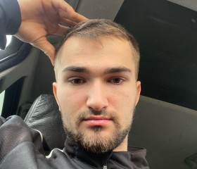 Denis, 21, Thessaloniki