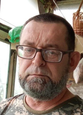 Искандер из Алейска 61 год