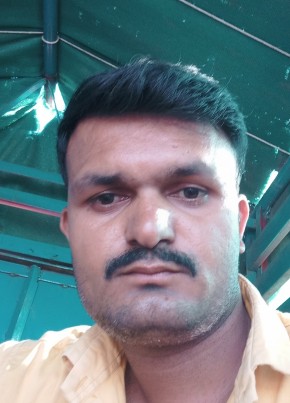 Gapoi, 29, India, Dhule