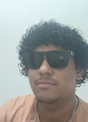 Danilo из Cachoeiras de Macacu 18 лет