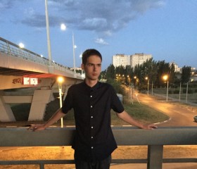 Анатолий, 24 года, Балаково