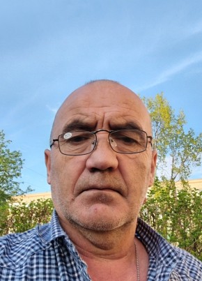 Виктор из Малоярославеца 57 лет