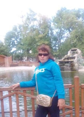 Людмила, 40, Россия, Варениковская