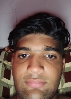 Yash, 18, India, Ahmedabad