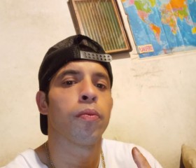 Ser, 18, Quilmes