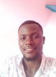 Davy menzah, 27, Nairobi