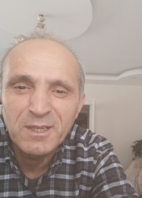 Mustafa Kaya, 50, Türkiye Cumhuriyeti, Başakşehir