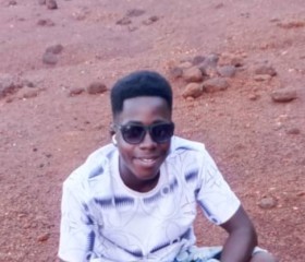 Moussa, 28, Agnibilekrou