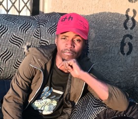 Dourado, 31, Nelspruit
