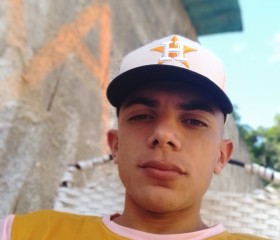 Oscar, 22 года, Carúpano
