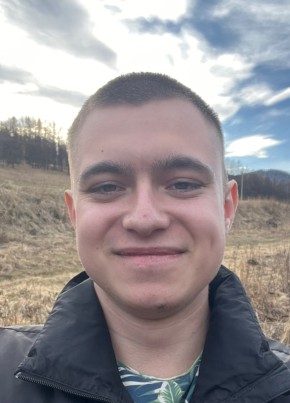 Роман из ბათუმი 22 года