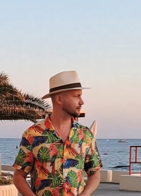 Сергей 44 года