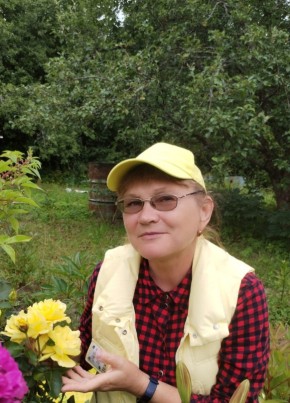 Ирина, 60, Россия, Чебоксары