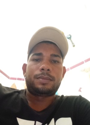 Yasmany из La Habana 33 года