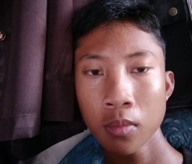 Sayan. AdAmpmuka, 21, Yogyakarta
