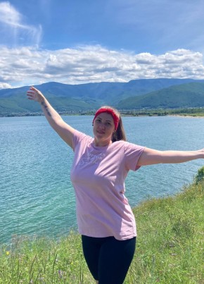 Ульяна, 37, Россия, Байкальск