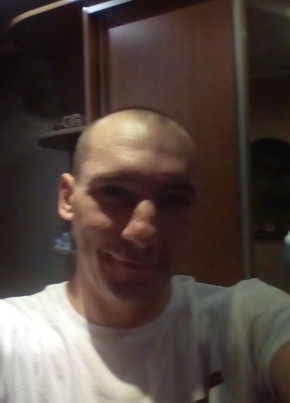 Дмитрий, 40, Россия, Никель