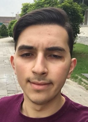 Hasan Basri, 26, Türkiye Cumhuriyeti, İstanbul