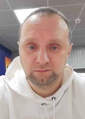 Антон из Казани 43 года