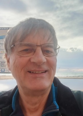 Michael из Umraniye 65 лет