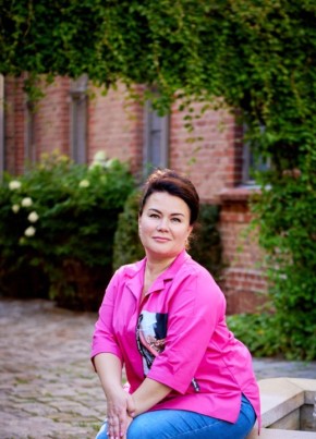 Alena из Potsdam 47 лет