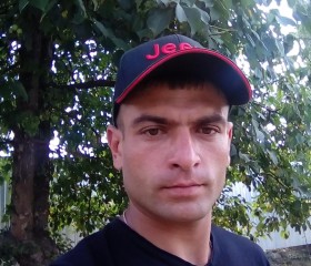 Grigoriy, 35, Washington D.C.