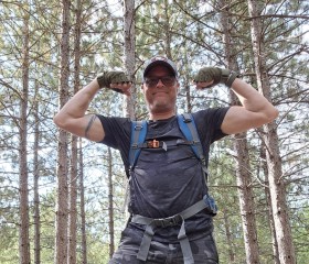 Scott, 48, Greater Sudbury