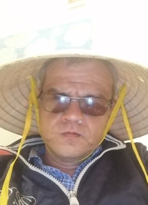 Александр, 50, Россия, Архангельское